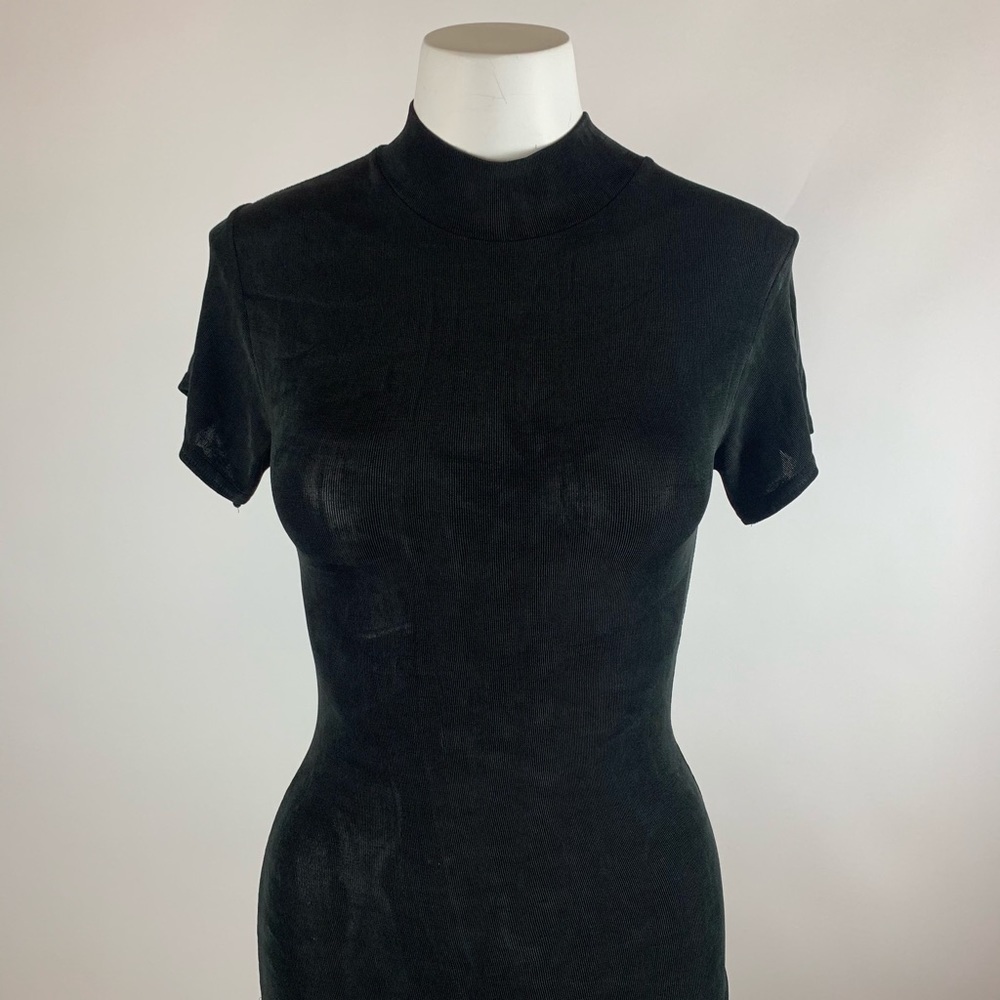 Jonden Mock Neck Short Sleeve Top- Small